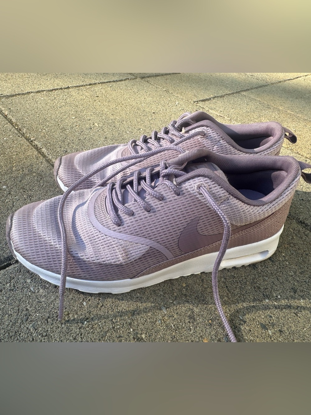 Nike Thea - Lilac Mesh Lace-Up Sneakers